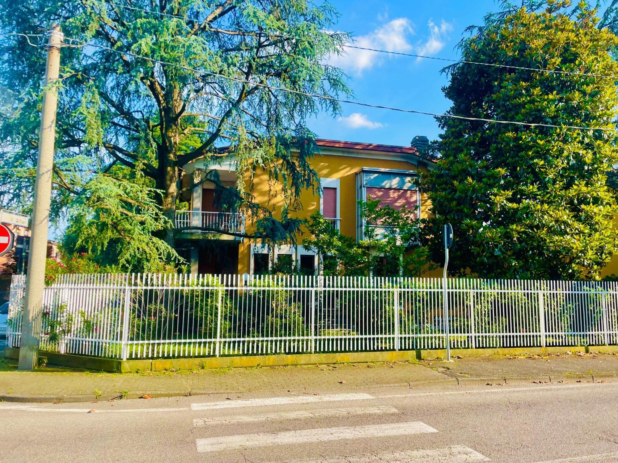 Appartamento Tra Monza E Milano Muggiò Exteriör bild